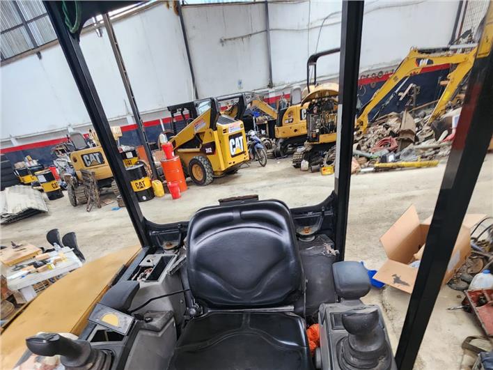 Miniexcavadoras Caterpillar 302.7 (El Triunfo)