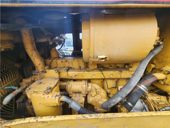 Tractores de Oruga Caterpillar D6C (El Triunfo)