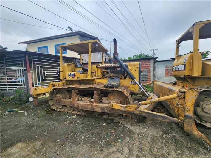 Tractores de Oruga Caterpillar D6C (El Triunfo)
