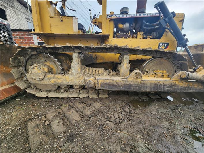 Tractores de Oruga Caterpillar D6C (El Triunfo)