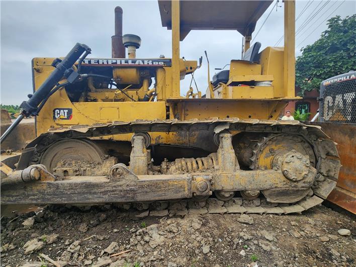 Tractores de Oruga Caterpillar D6C (El Triunfo)