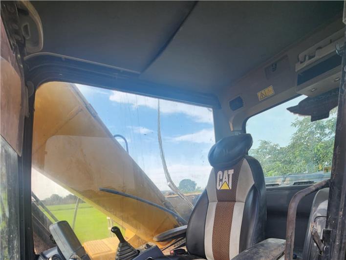 Excavadoras Caterpillar 320DL (Samborondón)