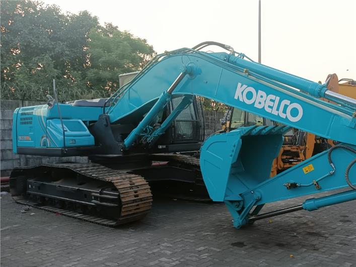 Excavadoras Kobelco SK220 KD  (Cuenca)