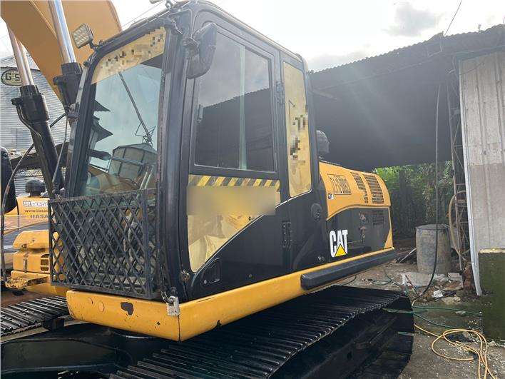 Excavadoras Caterpillar 320 DL (B.Aerea.deTaura)