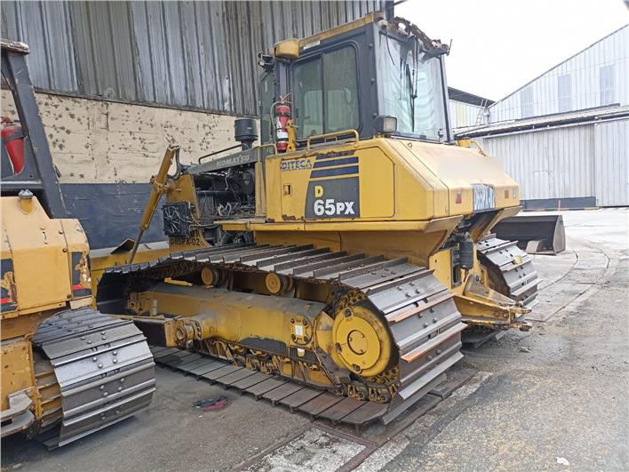 Tractores de Oruga Komatsu D65 PX (Guayaquil)