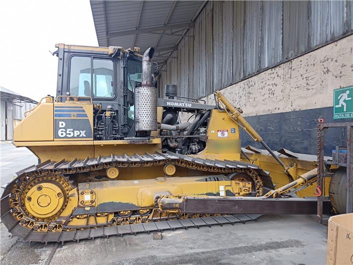 Tractores de Oruga Komatsu D65 PX (Guayaquil)
