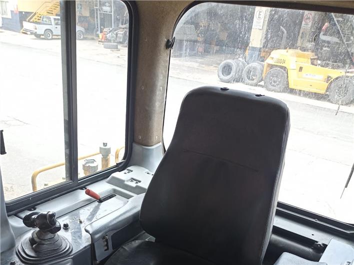 Tractores de Oruga Komatsu D65 PX (Guayaquil)