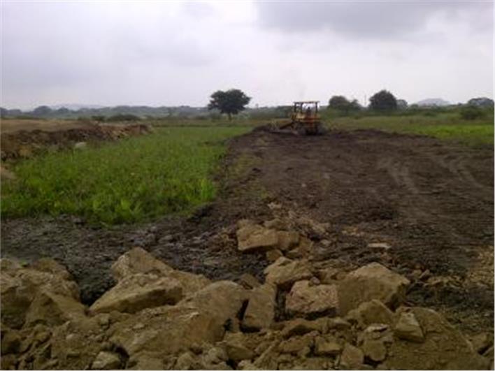 Tractores de Oruga Komatsu 155AX5 (Guayaquil)