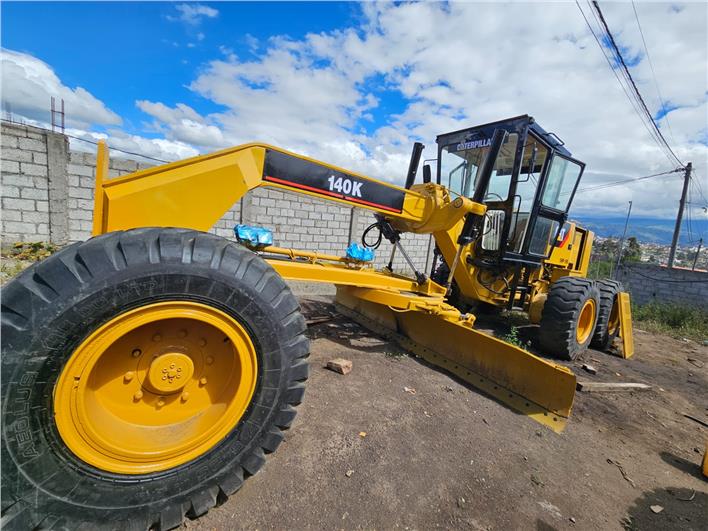 Motoniveladoras Caterpillar 140K (Ambato)