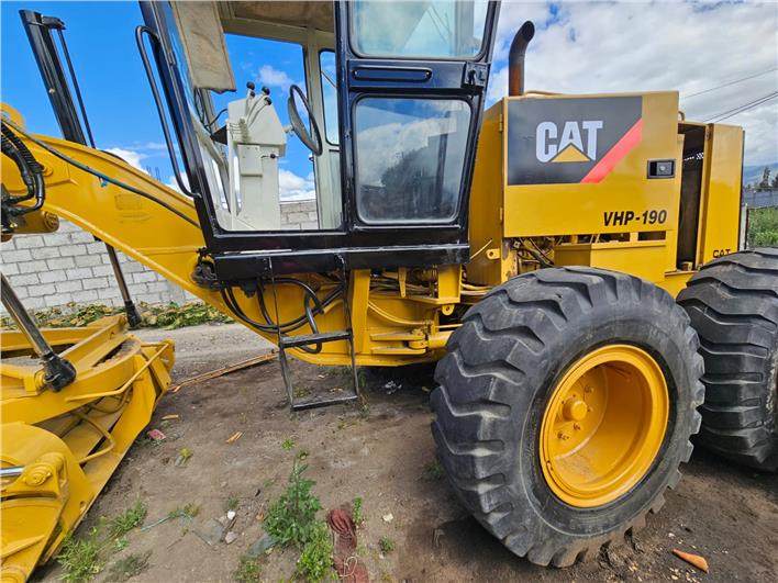 Motoniveladoras Caterpillar 140K (Ambato)
