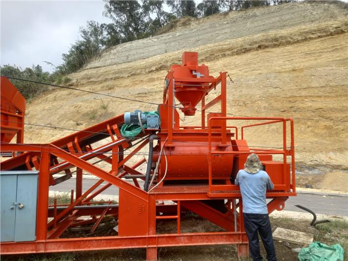 Plantas de hormigon Altron AM 25 (Loja)