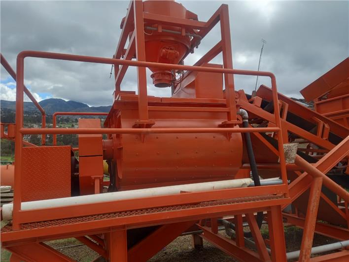 Plantas de hormigon Altron AM 25 (Loja)