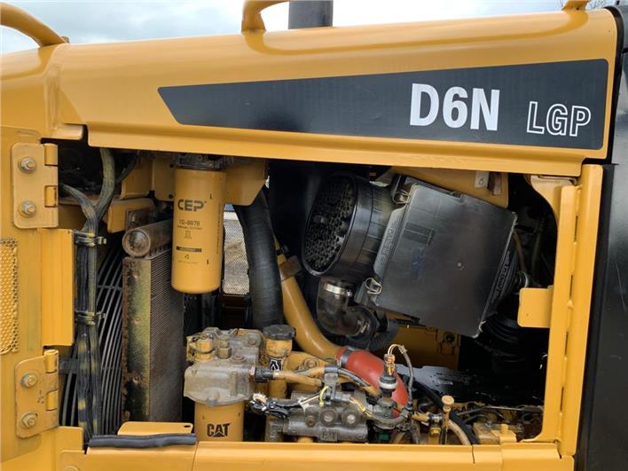 Tractores de Oruga Caterpillar D6N LGP (La Troncal)