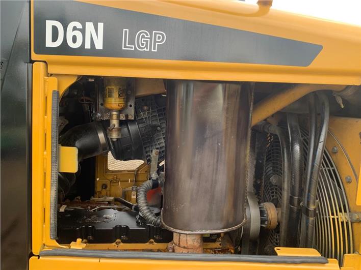 Tractores de Oruga Caterpillar D6N LGP (La Troncal)