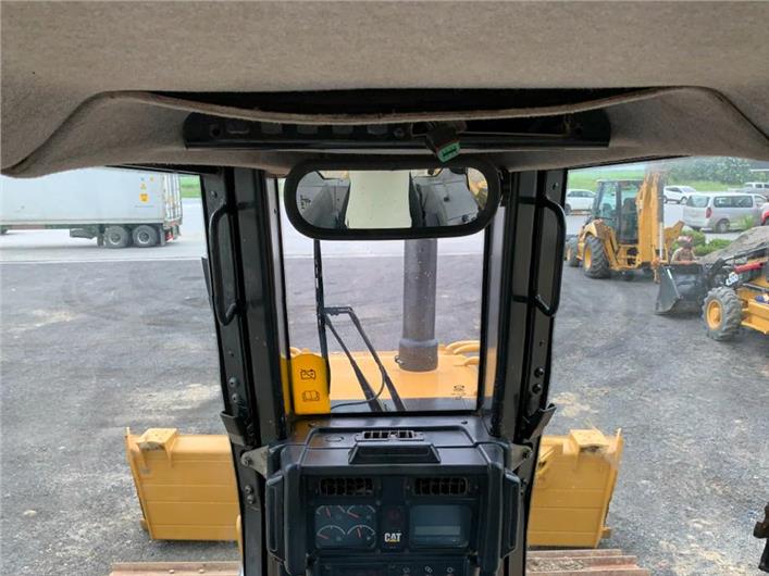 Tractores de Oruga Caterpillar D6N LGP (La Troncal)