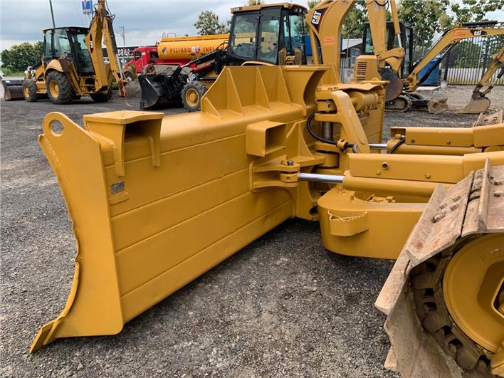 Tractores de Oruga Caterpillar D6N LGP (La Troncal)