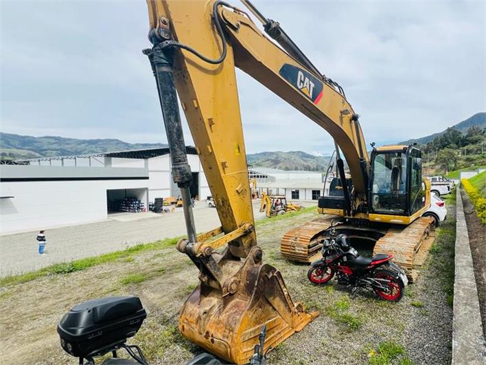 Excavadoras Caterpillar 320D2L (Guayaquil)