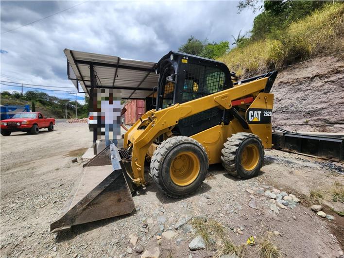Minicargadores Caterpillar 262 D2 (Cuenca)