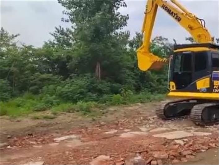 Excavadoras Komatsu PC130-7 (Quito)