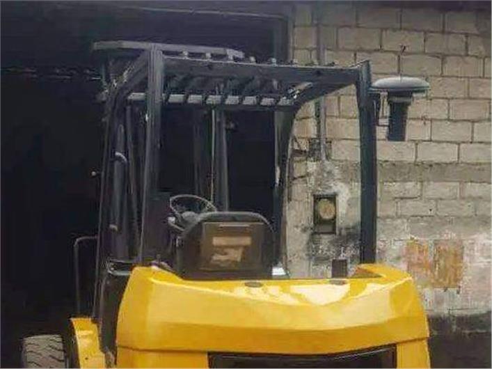 Montacargas Caterpillar 4 ton (Guayaquil)