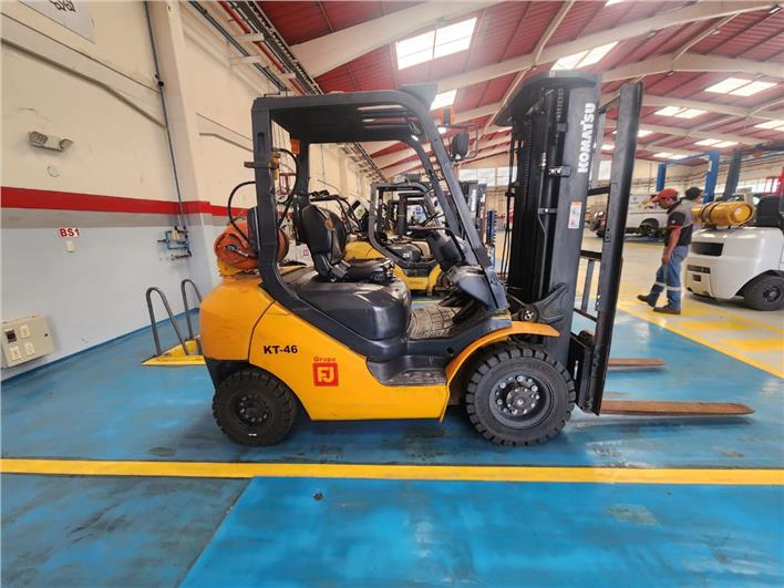 Montacargas Komatsu 2.5 ton (Guayaquil)