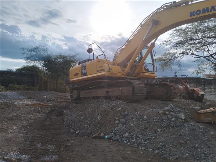 Excavadoras Komatsu PC300LC-8 (Quito)