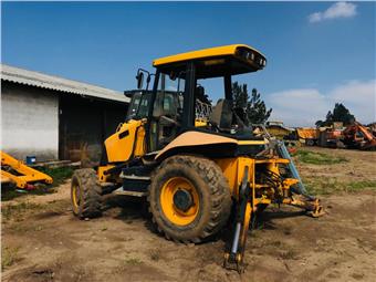 Retroexcavadoras JCB 3 C PLUS (Quito)