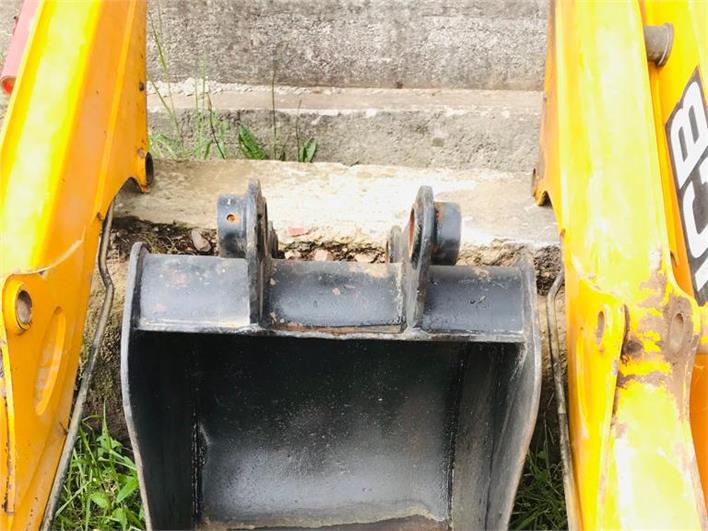 Retroexcavadoras JCB 3 C PLUS (Quito)