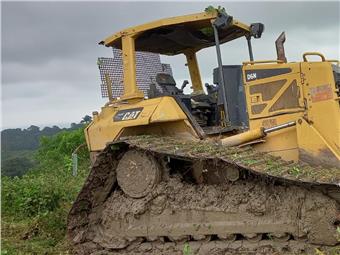 Tractores de Oruga Caterpillar D6N LGP (Quito)