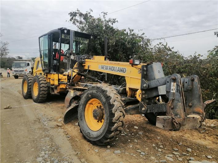 Motoniveladoras New Holland RG 140B (Zapotillo)