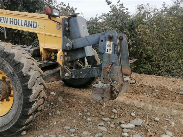 Motoniveladoras New Holland RG 140B (Zapotillo)