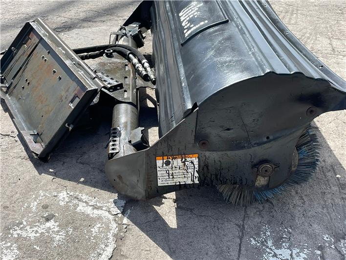 Barredora Generico ANGLE BROOM 84 (Riobamba)