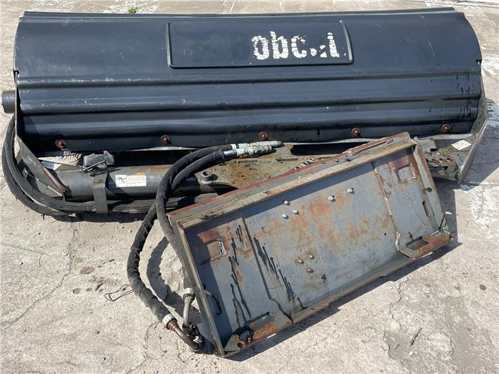 Barredora Generico ANGLE BROOM 84 (Riobamba)