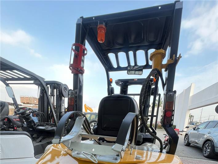 Montacargas Komatsu 2.5ton (Guayaquil)