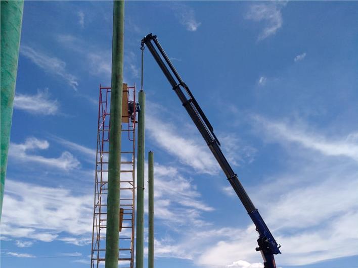 Brazo de Grúa Nissan con winche (Quito)