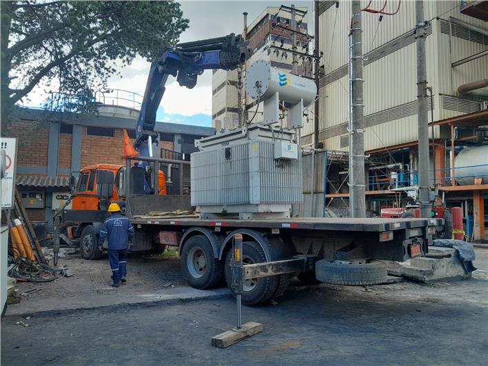 Brazo de Grúa Nissan con winche (Quito)