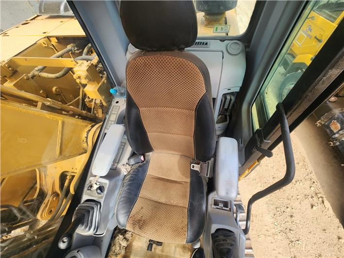 Excavadoras Caterpillar 320 DL (Santa Elena)