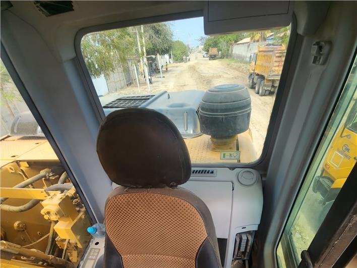 Excavadoras Caterpillar 320 DL (Santa Elena)