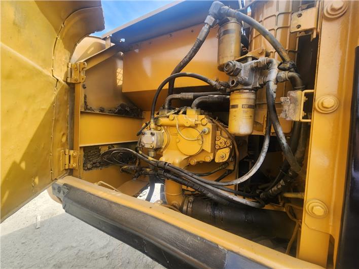 Excavadoras Caterpillar 320 CL (Santa Elena)