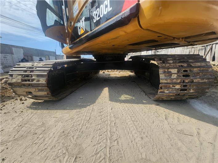 Excavadoras Caterpillar 320 CL (Santa Elena)