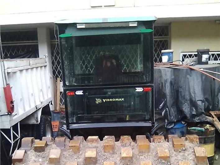 Compactadores JCB VM 115 12 toneladas (Quito)