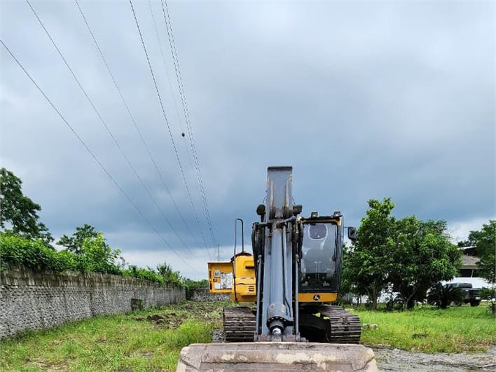 Excavadoras John Deere 210 GLC (Cochancay)