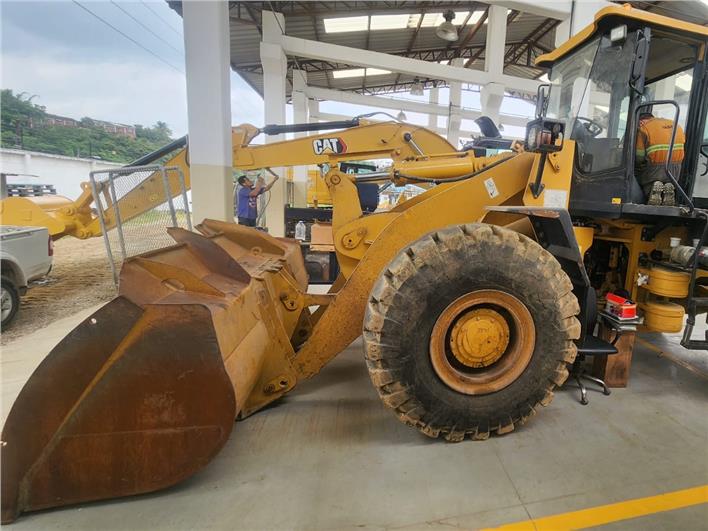 Cargadoras SEM 659C (Guayaquil)