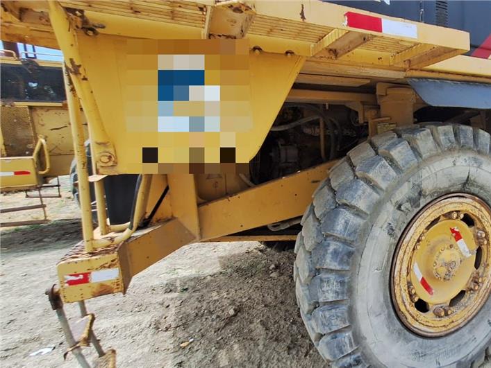 Dumpers Caterpillar 769C (Manta)