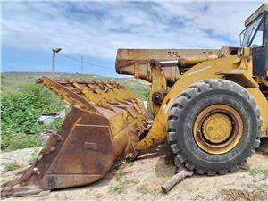 Cargadoras Caterpillar 988B (Manta)