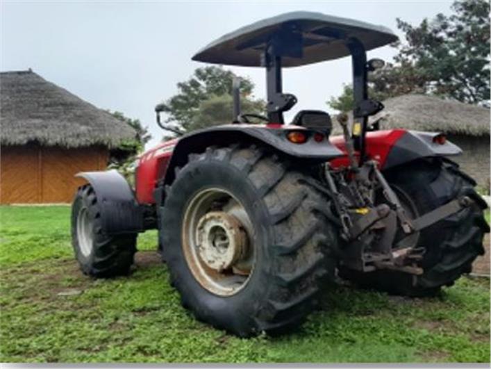 Tractores Agrícolas Massey Ferguson MF6713-4 (Guayaquil)