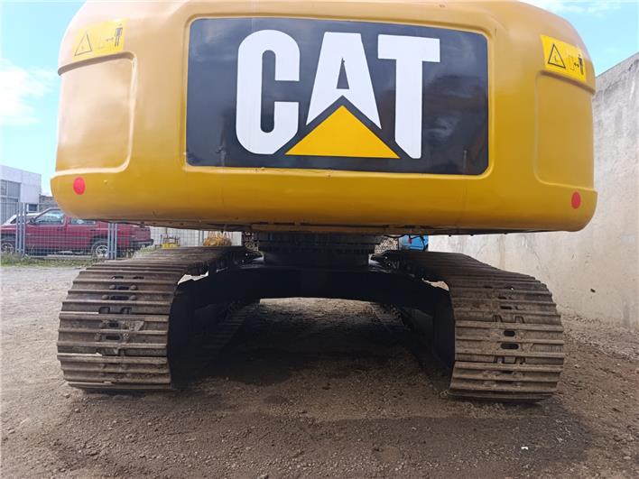 Excavadoras Caterpillar 320D (Quito)