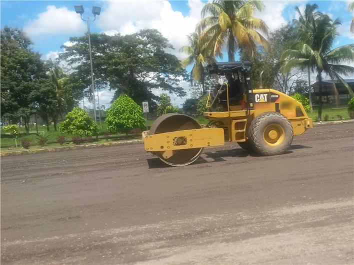 Compactadores  Caterpillar CS533E (Quito)