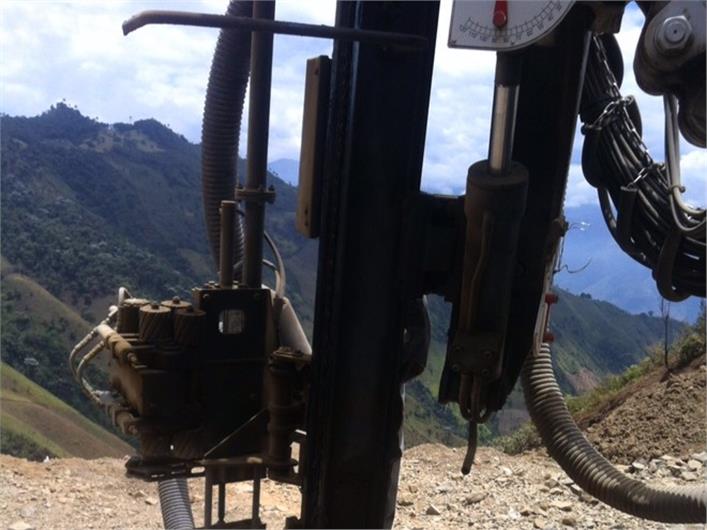 Perforadoras Furukawa HCR 910 DS (Quito)