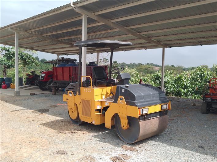 Rodillo Liso doble tambor Crucking YZC3 (Guayaquil)